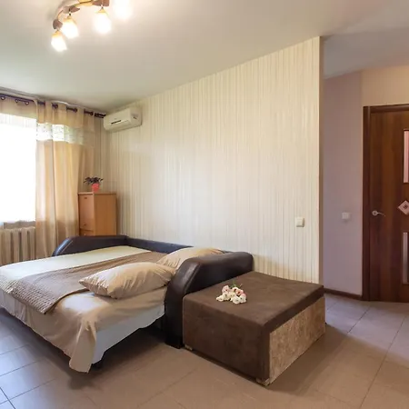 Apartment On 23 Serpnya Kharkiv Exterior photo