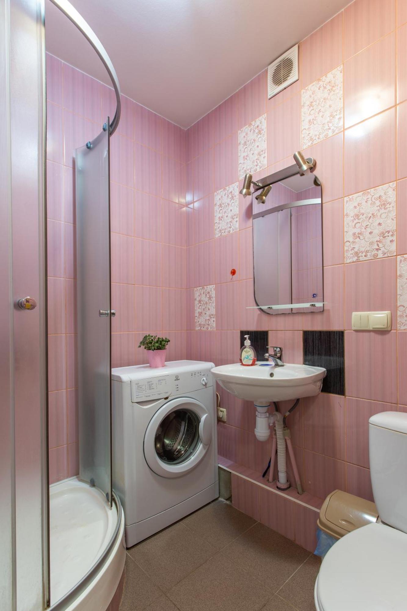 On 23 Serpnya Apartment Kharkiv